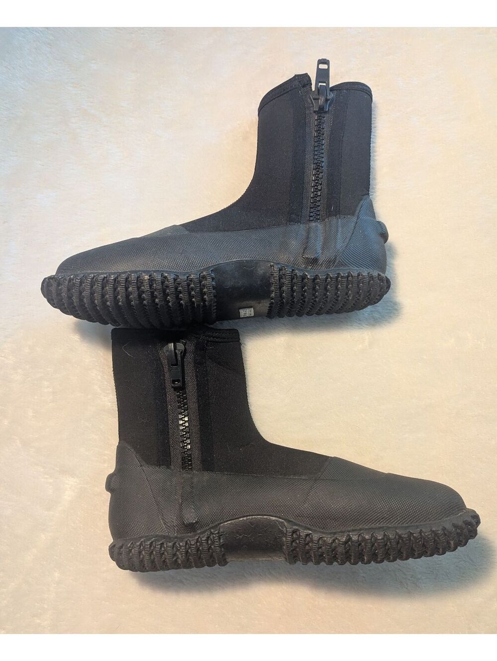 Caddis Neoprene Dive Boots with Zipper Size 9 / EU 42